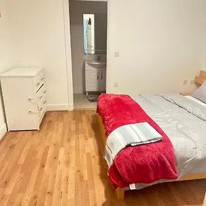 Guest house Dream, Bromley